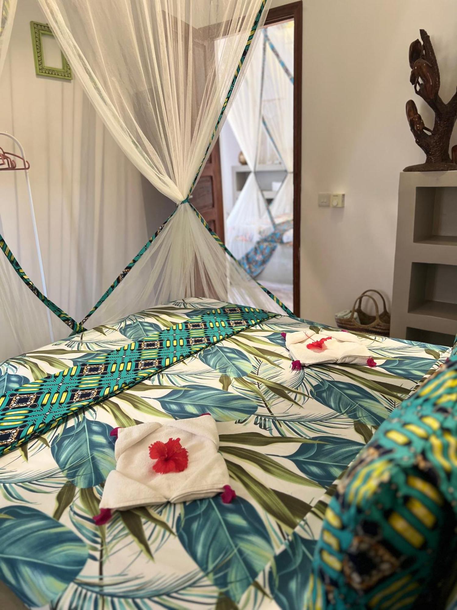 Gadea Boutique Hotel& Gadea Garden Italian Restaurant (adults Only) Hotel apartamentowy 2*